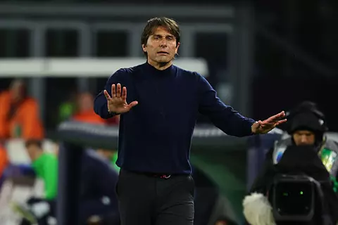 كونتي بعد الفوز على ساسولو: نحتاج للصبر لانسجام دي بروين وماكتوميناي